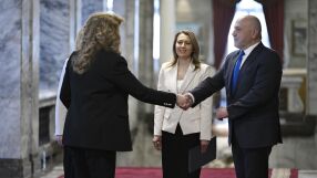 Йотова: Важна е работата на опозицията. ГЕРБ: Бихме дали подкрепа за някои от тежките решения