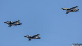 „Спартан“, „Кугър“ и за първи път - F-16: Каква военна техника може да наблюдаване на 6 май над София? (ВИДЕО и СНИМКИ)