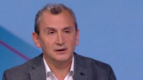 Михаил Околийски: У нас няма нито една програма за лечение на зависимости при непълнолетни, частните са по 4000 евро