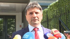 Продавали и на деца: Разбиха база за наркотици в София, иззети са над 1 кг кокаин, 2,5 кг марихуана и около 1000 хапчета