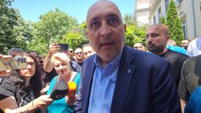Заради приют за животни за над 3 млн. евро са разпитвали Ерол Мюмюн
