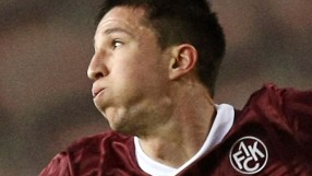 Мицански игра при победа на Карслруе