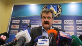 Взима ли Левски лиценз ден преди крайния срок? 