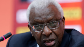 Ламин Диак напусна поста на почетен член в МОК