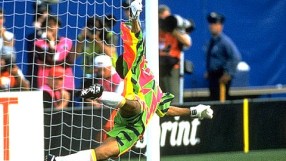 Хорхе Кампос и Чилаверт ще пазят на стадион 