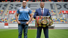 Мач ще има! Смениха ринга на Кличко - Фюри