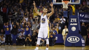 Стеф Къри остава в 