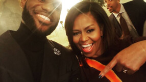 Мишел Обама и ЛеБрон също 