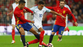 Англия и Испания си спретнаха зрелищно 2:2