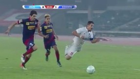 Нагла симулация за дузпа в Индия, реферът се хвана (ВИДЕО)