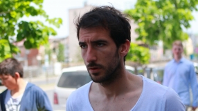 Антонио Аниете впечатлява с китара в ръце (ВИДЕО)