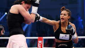 Тунизийска боксьорка открива гала вечерта на 3 декември в 