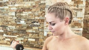 Линдзи Вон показа и секси страната на възстановяването от операция