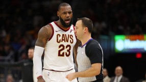Изгониха Леброн Джеймс за първи път в историята