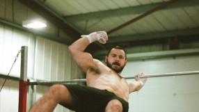 Полет на 5,87 м - новият световен рекорд в гимнастиката (ВИДЕО)