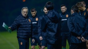 Само двама легионери с повиквателни за контролата с Беларус