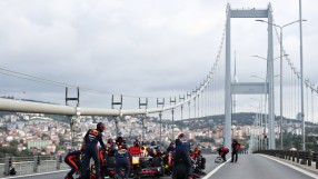 Преди Гран при на Турция: Албън срещу Гасли на моста (ВИДЕО)