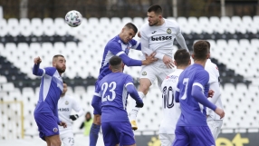 Два дебюта и по точка за 