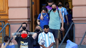 НА ЖИВО: Светът се прощава с Диего Марадона