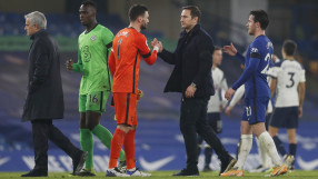 Равенство между 