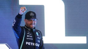 Ботас изпревари Верстапен и потегля първи в Бразилия