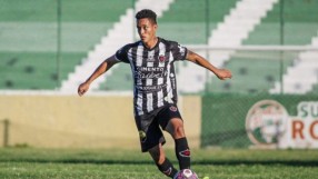 Цунами пристигна за трансфера си в 