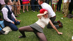 Пиянство и разврат на конен фестивал в Австралия