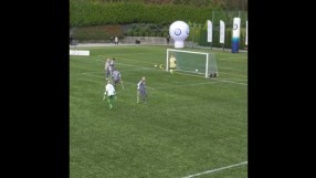 Футболист с ампутиран крак вкара гол шедьовър (ВИДЕО)