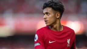 Португалец се отказа от националния отбор със SMS