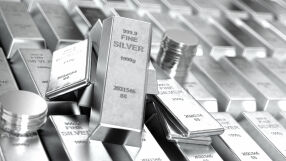 Инвестиране в сребро: Ще надмине ли пазарът върха от 2011 г.?