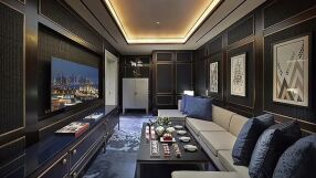 Дейвид Бекъм спи за 23 000 евро на вечер в Катар, нае си частен готвач