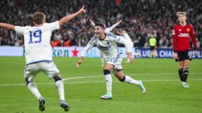 10 от Манчестър Юнайтед рухнаха в Дания (ВИДЕО)