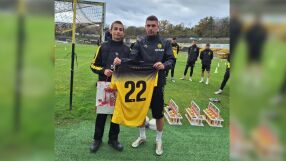 Миньор Перник подаде ръка на тормозеното момче