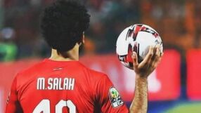 Пребиха фен заради Мохамед Салах (ВИДЕО)