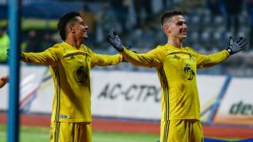 Червен картон и спорна дузпа: Левски мина през Дунав