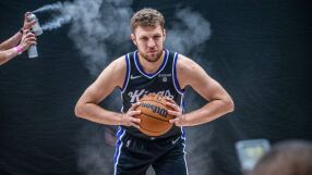 Сделка за милиони: Торонто иска Везенков