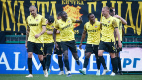 Издирват играч на Ботев Пловдив заради наркотици