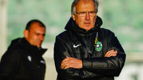 Официално: Дерменджиев е освободен! Сменя го бивш левскар