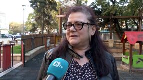 &quot;Мама винаги е пияна и не се занимава с нас&quot;: Как приемната грижа спасява детството?