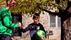 Всеки има силата да бъде будител: Футболисти с призив за празника