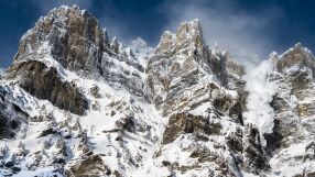 Лавина в италианските Алпи: Трима са загинали 