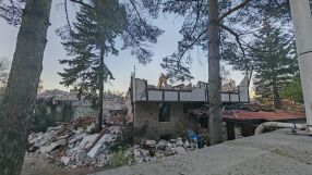 Ремонтът на бившия сарай на Ахмед Доган в „Бояна“: От него не е останало почти нищо 