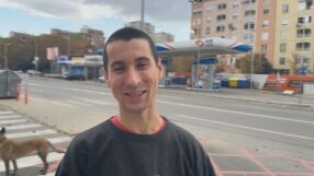 „Преживяваме като хлебарки, но сме свикнали на санкции“