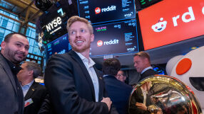 Основателят на седмия най-посещаван уебсайт в света стана милиардер