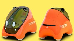 Toyota представи самоуправляващ се електромобил за превоз на деца до училище