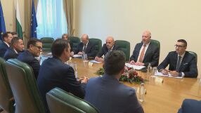 Инвестиция в бъдещето: Росен Желязков се срещна с директора на Sensata Technologies