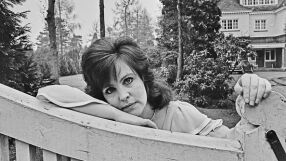 Почина актрисата Полин Колинс, взела &quot;Златен глобус“ за &quot;Шърли Валънтайн“ (СНИМКИ, ВИДЕО)