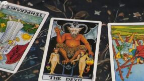 Карма, ясновидство и вяра в чудеса: Защо българите ходят на гледачки и на таро?