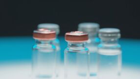 Ваксината, която може да спаси живот: Предотвратява ли рак имунизацията срещу човешки папилома вирус?