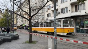 Инцидентът с трамвай в София: Блъснато е 11-годишно дете с колело (ВИДЕО, СНИМКИ)